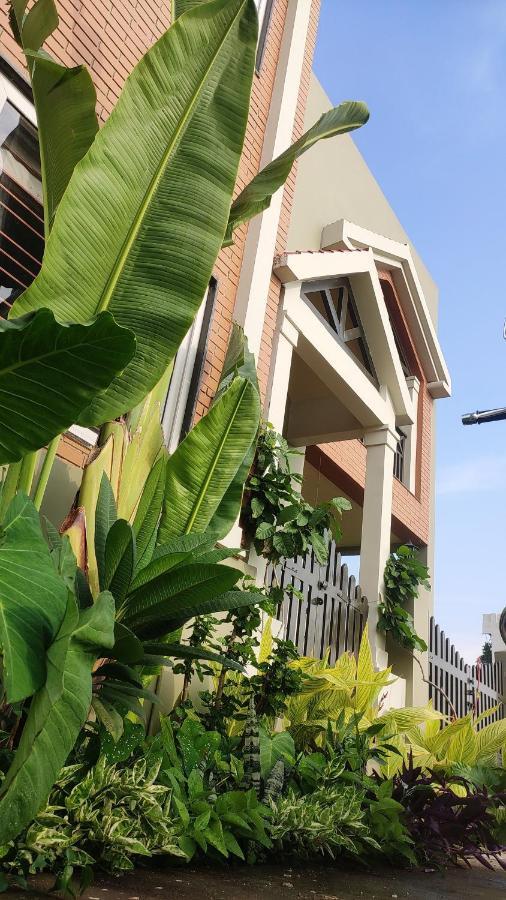 Entire Craftsman House With 2 Bedrooms Kitchen And More Raipur  Exterior photo